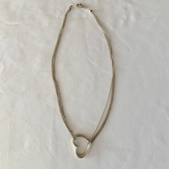 Floating heart sterling silver necklace - Picture 3 of 11